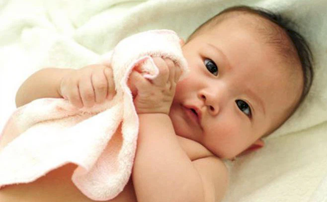 Xin tinh trùng để thụ tinh nhân tạo có sợ sau này bị đòi con, kết hôn cận huyết hay không?