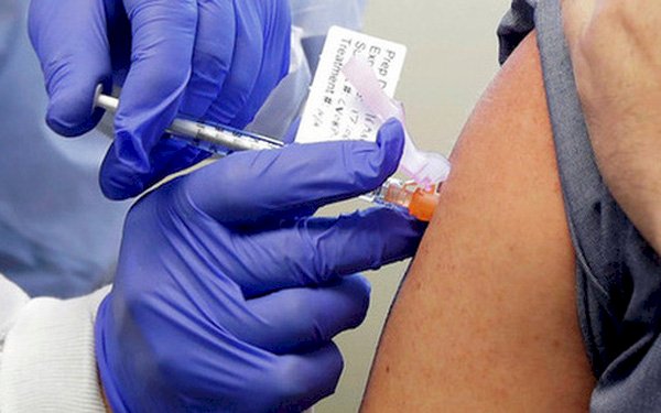 Nhiều doanh nghiệp đề xuất được trả chi phí mua vaccine tiêm cho người lao động