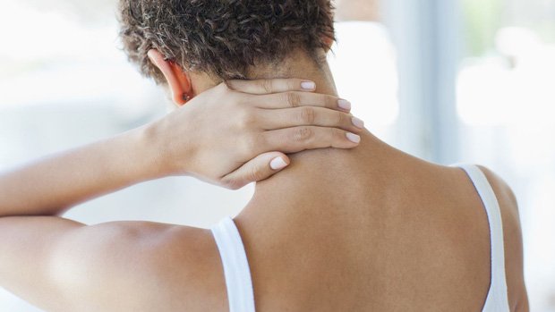 Cảnh giác trước hiện tượng thoái hóa đốt sống cổ ở dân văn phòng, không điều trị kịp thời có thể gây bại liệt