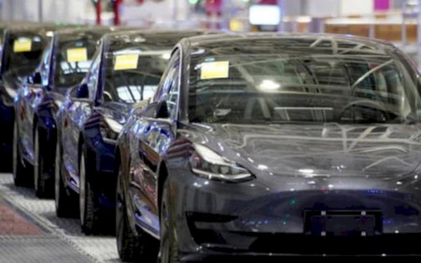 Mỹ tụt hậu trước Châu Âu và Trung Quốc trong cuộc đua sản xuất xe điện