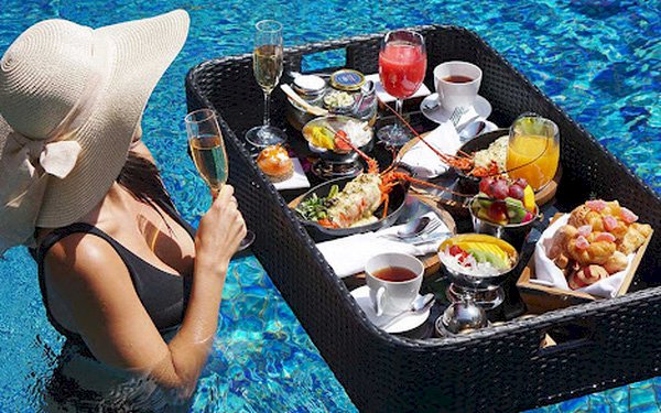 Sở hữu khối tài sản khổng lồ, thừa sức chi trả mọi thứ trên đời - vì sao giới siêu giàu vẫn dùng thẻ tín dụng?