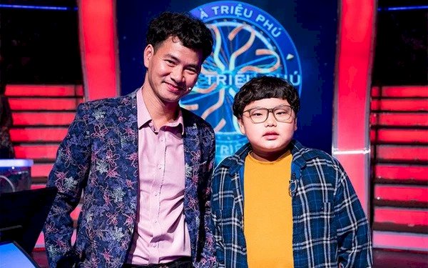 Vợ Xuân Bắc kiểm tra Facebook của con, phát hiện một thứ khiến chị tức đến mức đập vỡ điện thoại, vội cảnh báo trên MXH