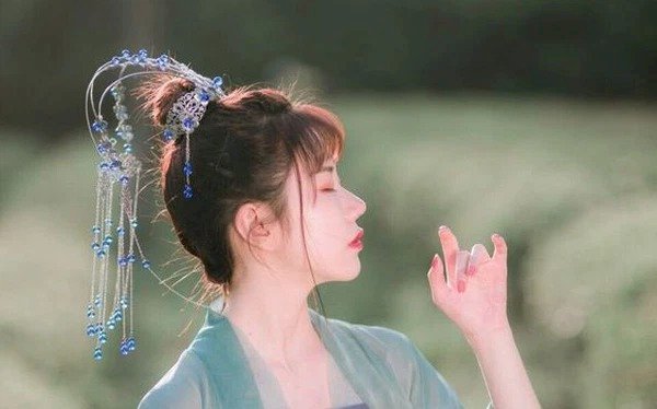 3 người mệnh Kim tuổi này bước sang tháng 4 nhận ngay cơ hội phát tài, vận may lội ngược, vạn sự hanh thông