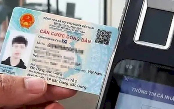 Làm sao để rút tiền bằng CCCD gắn chip tại ATM?