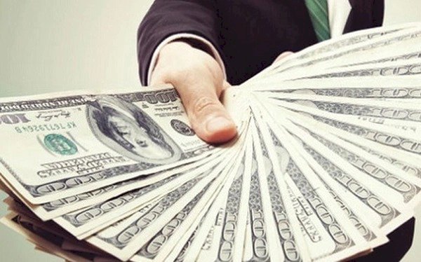 Dù giàu hay nghèo, có 3 thứ quan trọng cần phải chi tiền để sinh lời bền vững: Đầu tư sớm càng có lợi