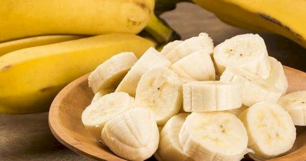 Những thực phẩm 'đại kỵ' với chuối, tránh ăn chung kẻo rước bệnh vào người