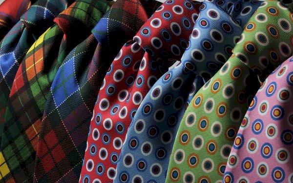 Màu sắc quần áo yêu thích tiết lộ tính cách và trình độ nhận thức thực sự của bạn