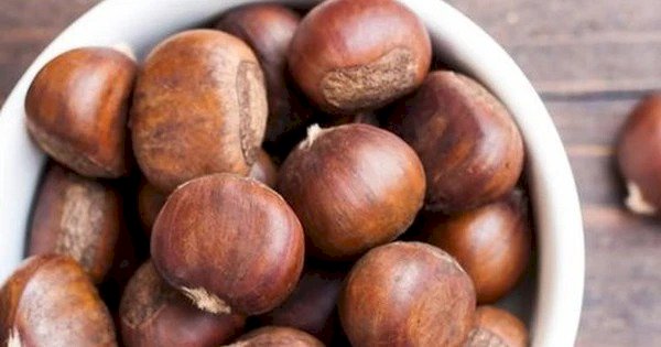 Hạt dẻ là món khoái khẩu mùa đông tuy nhiên ăn không đúng cách có thể gây độc cho cơ thể