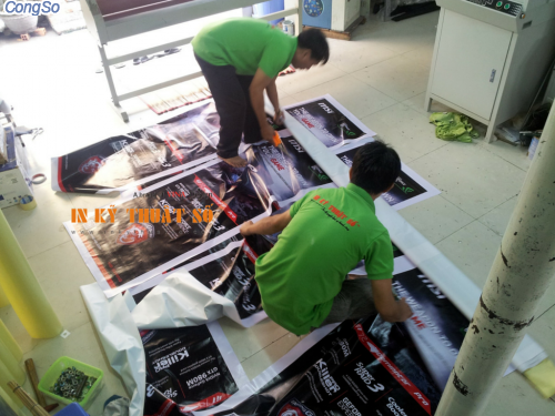 In băng rôn tại Tân Bình