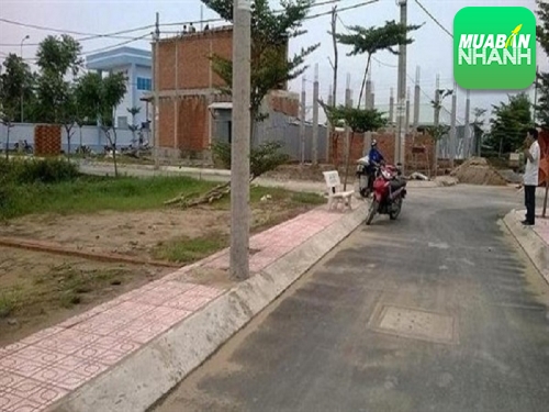 Môi giới nhà đất quận 12