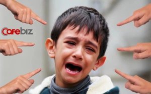  Khi con khóc, bạn liền bảo 