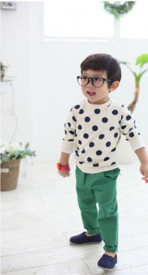Những cách kết hợp áo phông tuyệt đẹp cho bé trai