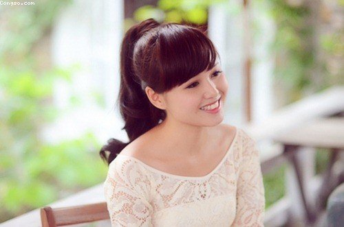 Tâm Tít: Xinh đẹp ở mọi góc nhìn